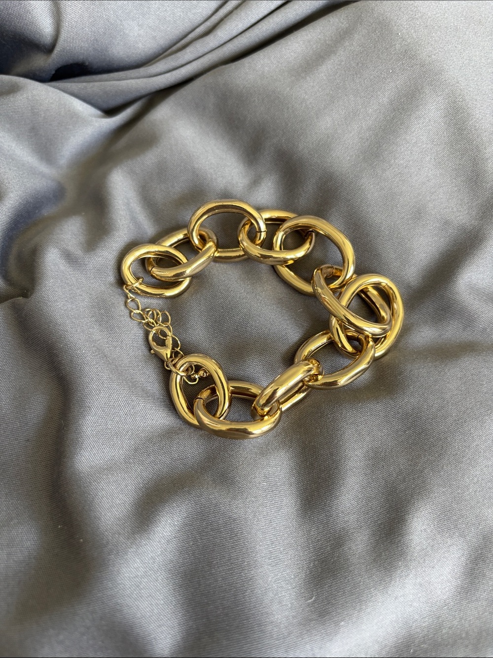 Gold Chunky Link Bracelet - Elegant Statement Jewelry